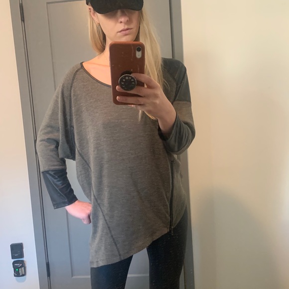 Asymmetric Sweater with Leather & Zipper detail - Picture 4 of 6